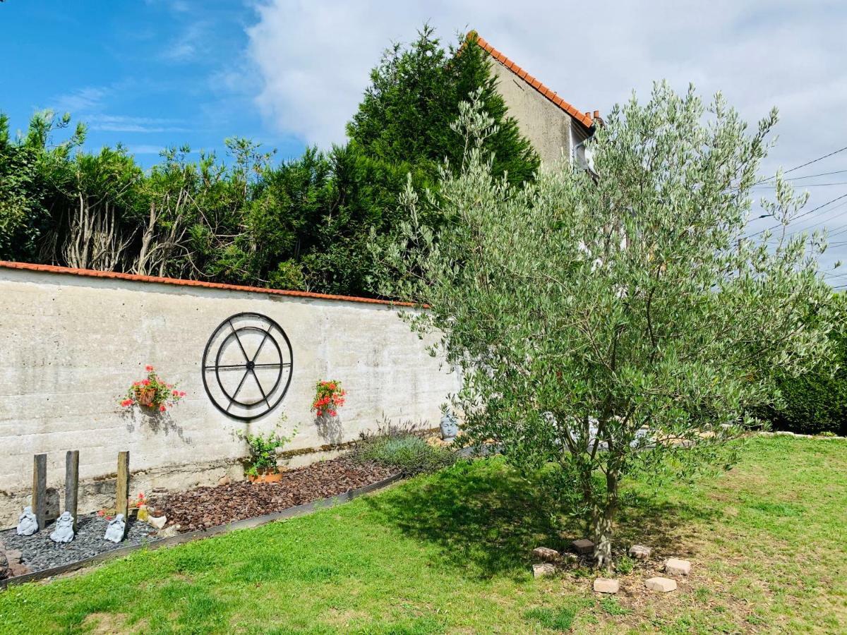 Bed and Breakfast L'Olivier Liévin Exterior foto